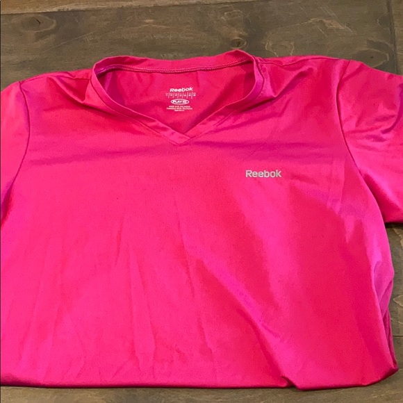 Reebok Pink Medium Top - Picture 1 of 3